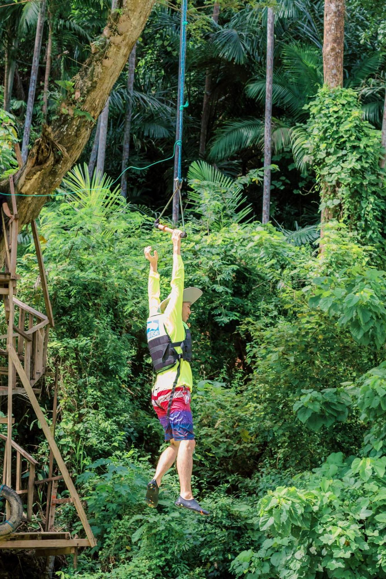 Busai Dream Falls Resort Loboc Extérieur photo
